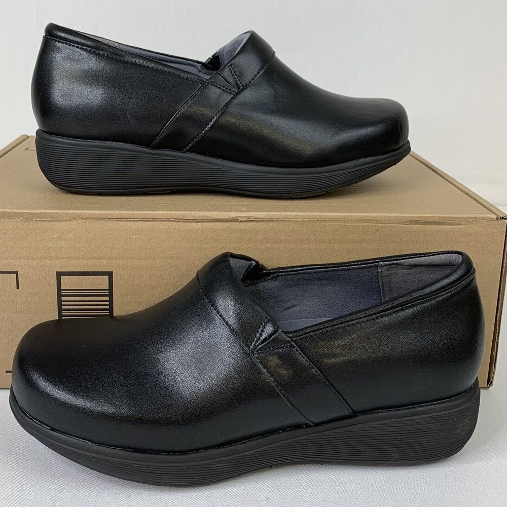 SoftWalk Womens Meredith Sport Clog Black Size 12M Oil & Slip Resistant